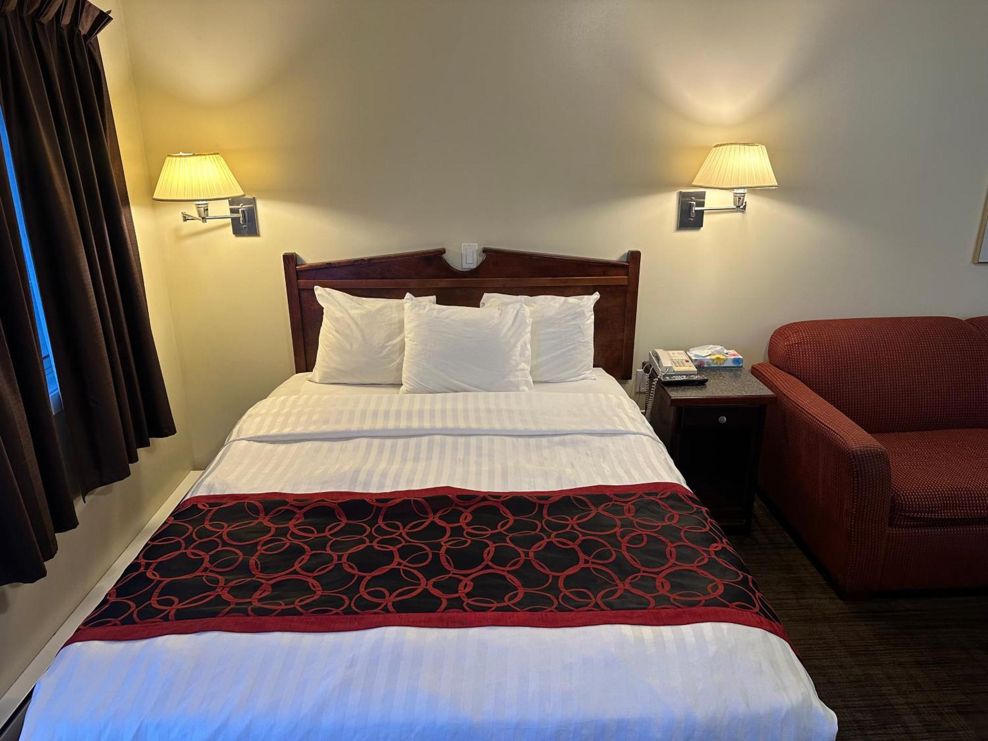 Kings Motor Inn Kamloops Zewnętrze zdjęcie