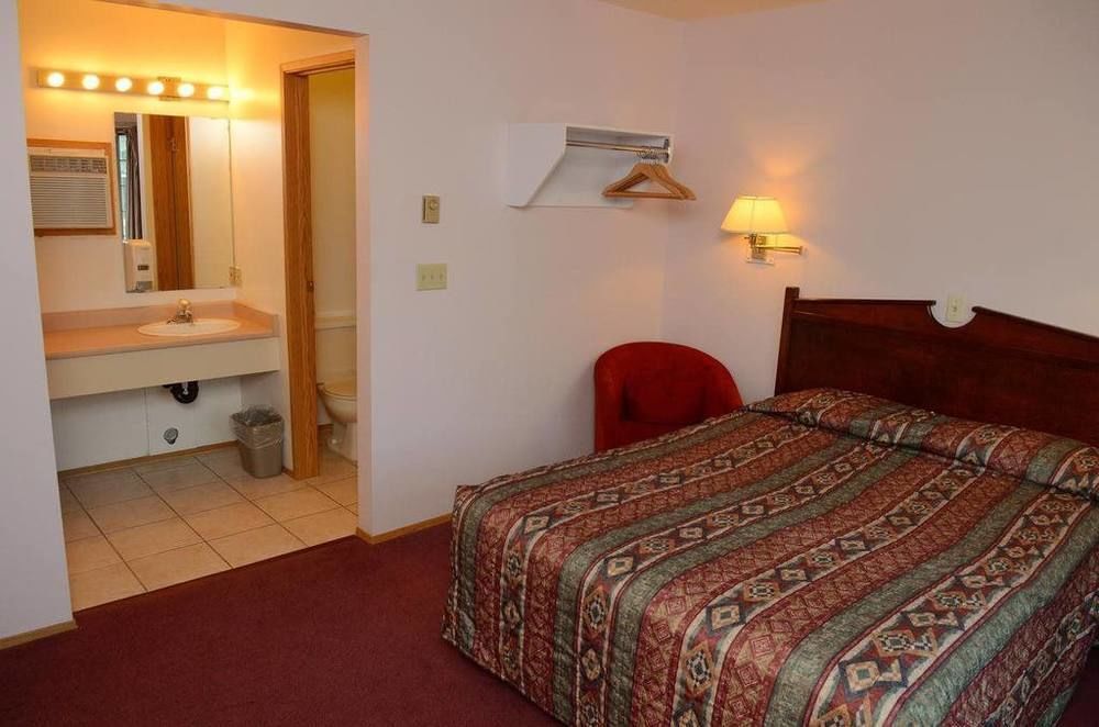 Kings Motor Inn Kamloops Zewnętrze zdjęcie