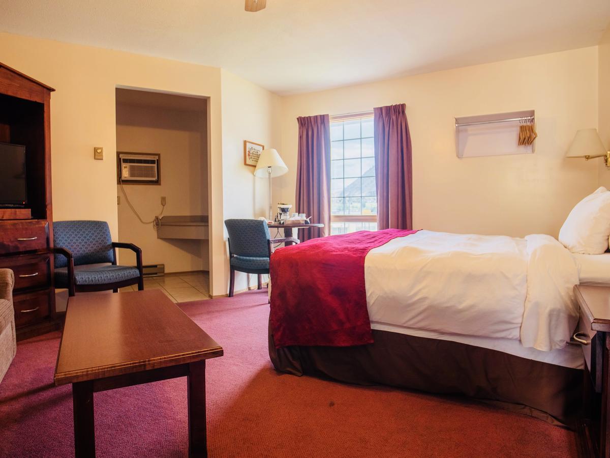 Kings Motor Inn Kamloops Zewnętrze zdjęcie
